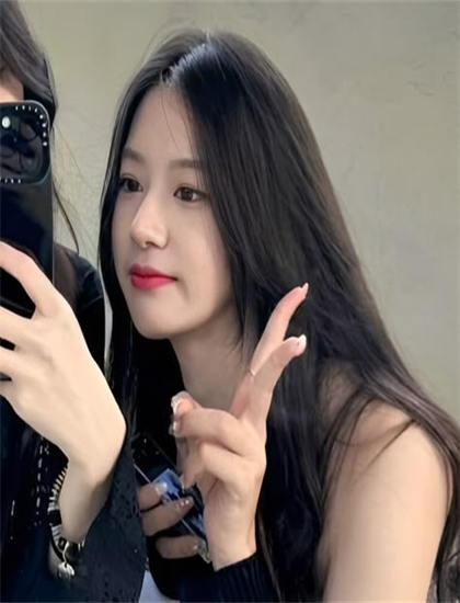 卫视热播：年纪不同导演版本比较引人入胜的：艺术风格差异专业分析